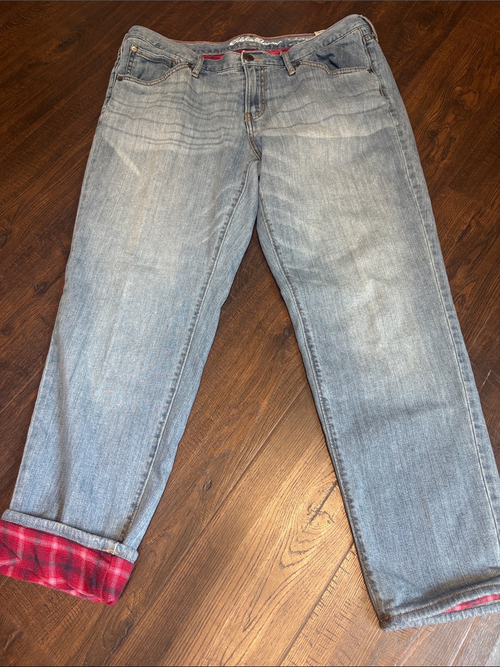 Eddie Bauer women’s petite 12p flannel lined med wash jeans.
